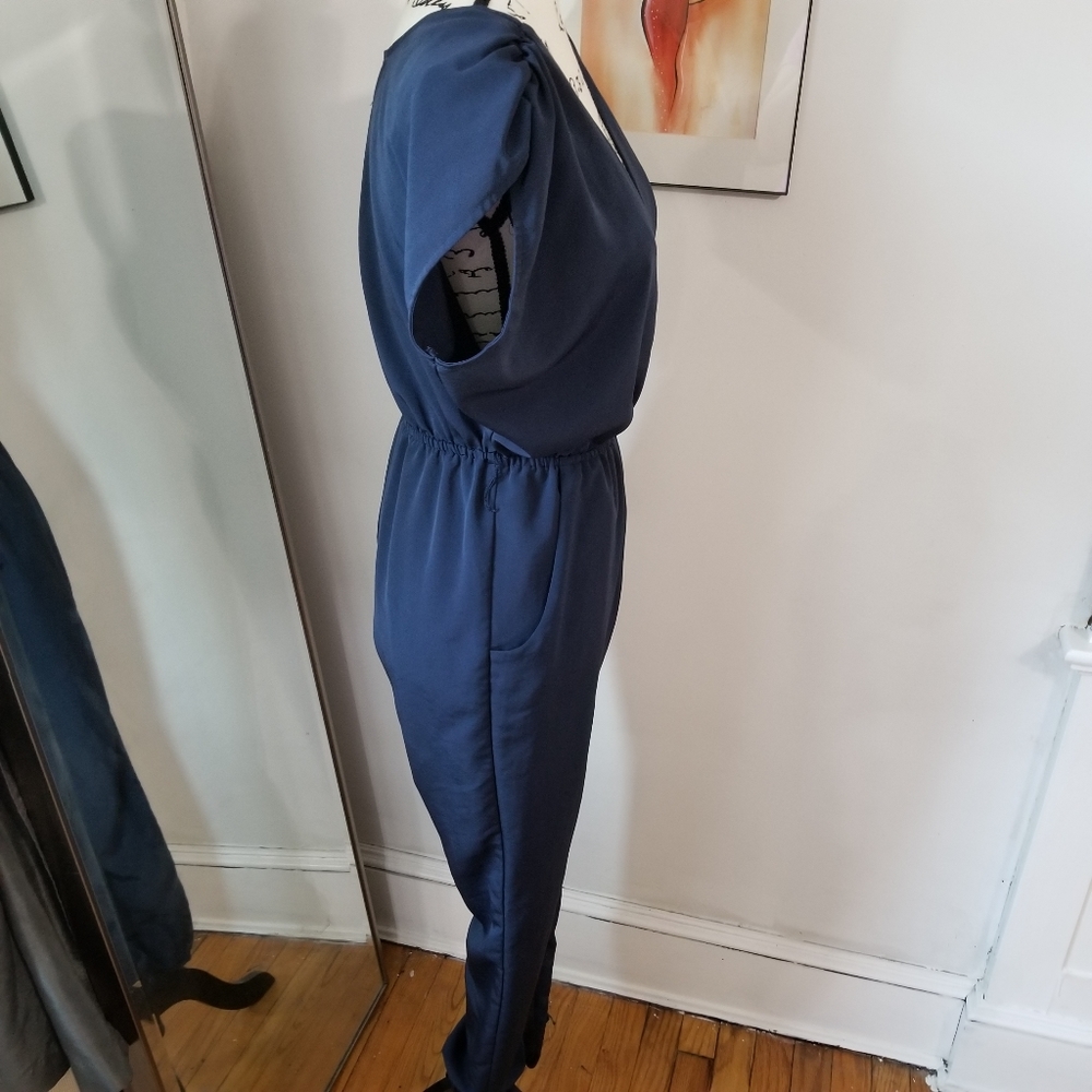 H&M Navy Blue Short Sleeves V Neck   Jumpsuit SIZE 2. - Picture 10 of 16
